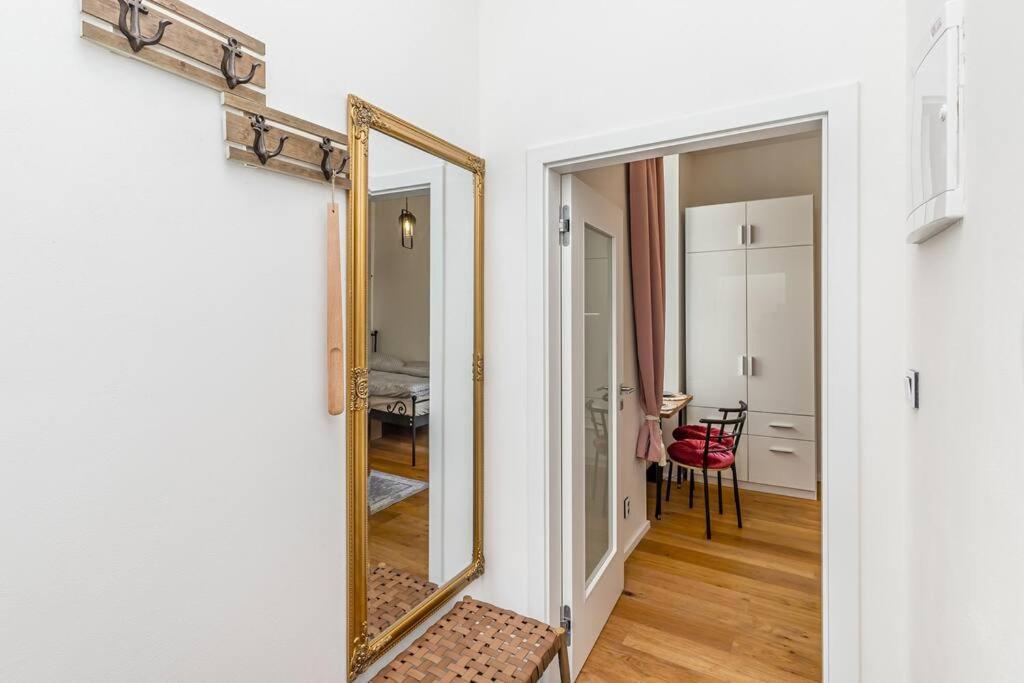 Cozy Quiet New Apartment In Karlin Square براغ المظهر الخارجي الصورة